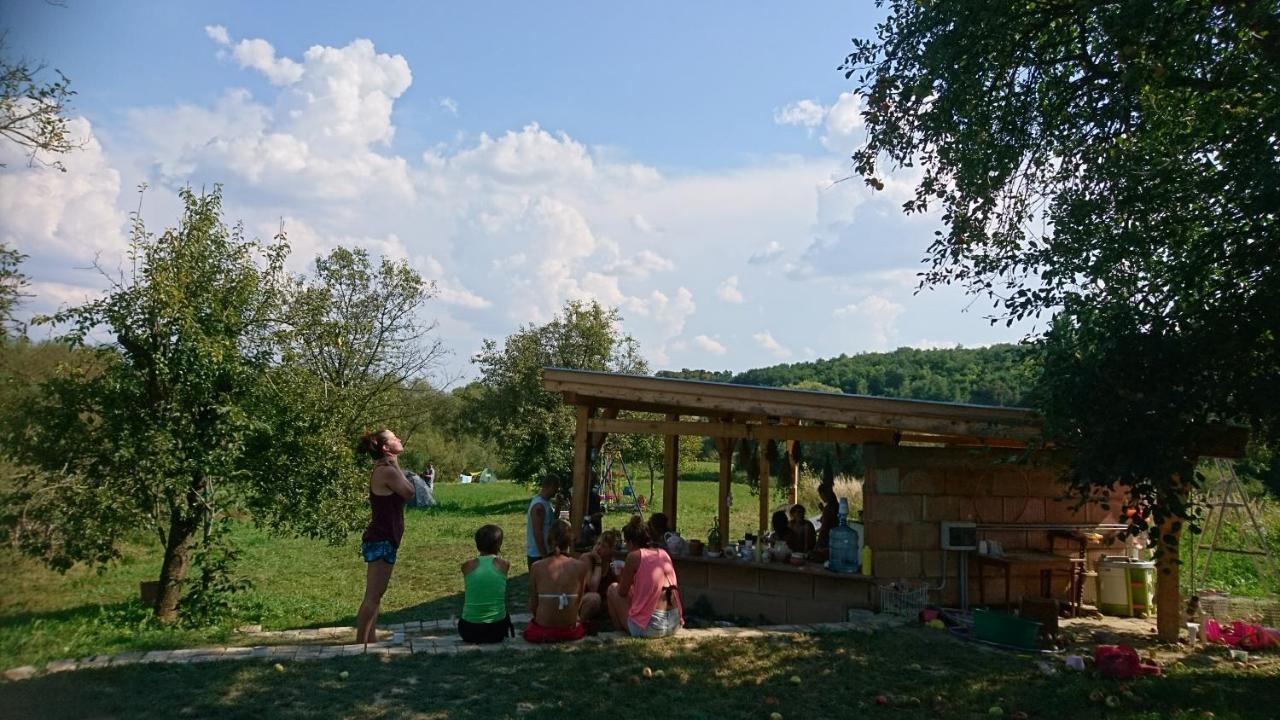 Szellos Ret Camping Balvanyos Luaran gambar