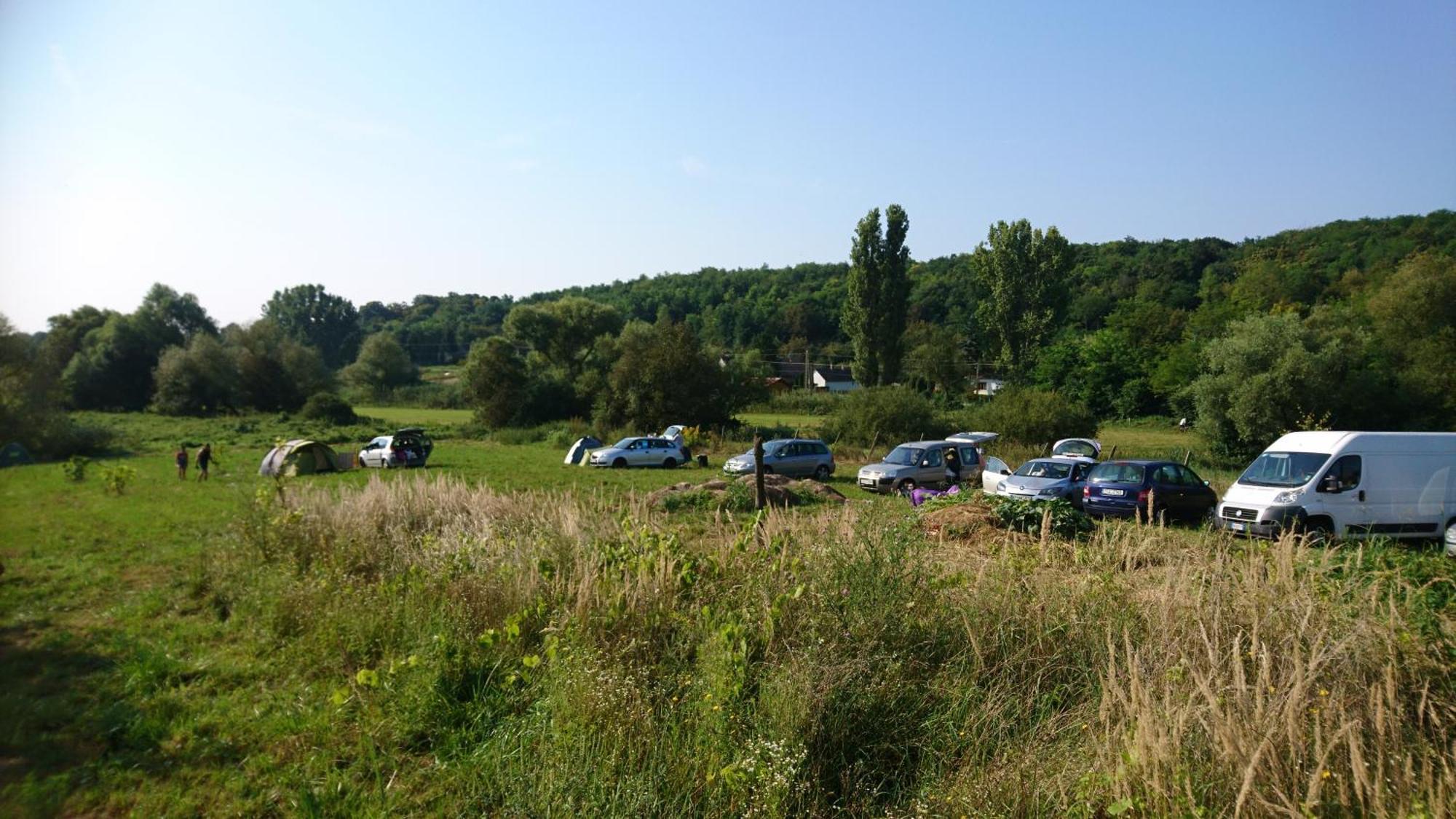 Szellos Ret Camping Balvanyos Luaran gambar
