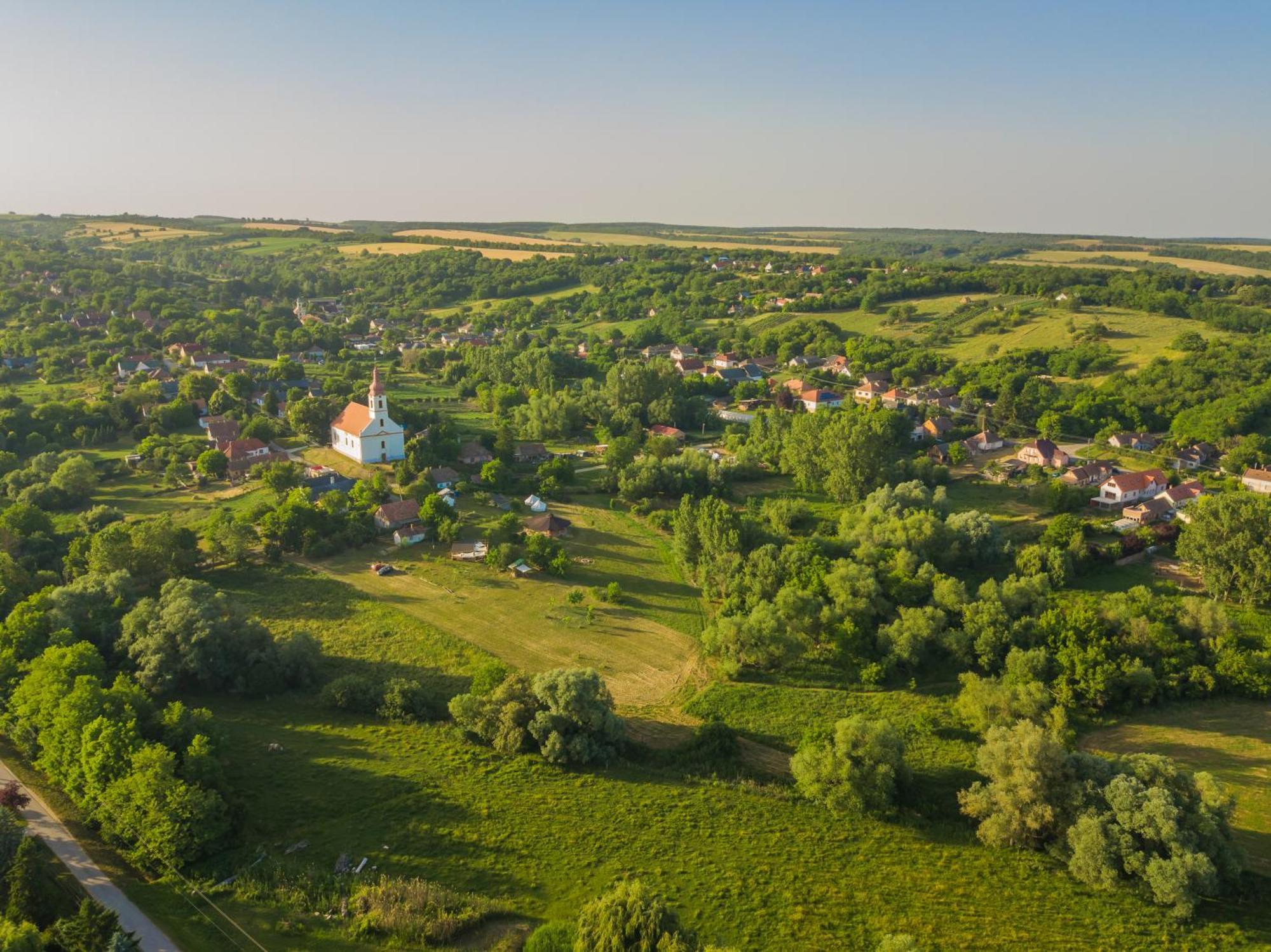 Szellos Ret Camping Balvanyos Luaran gambar
