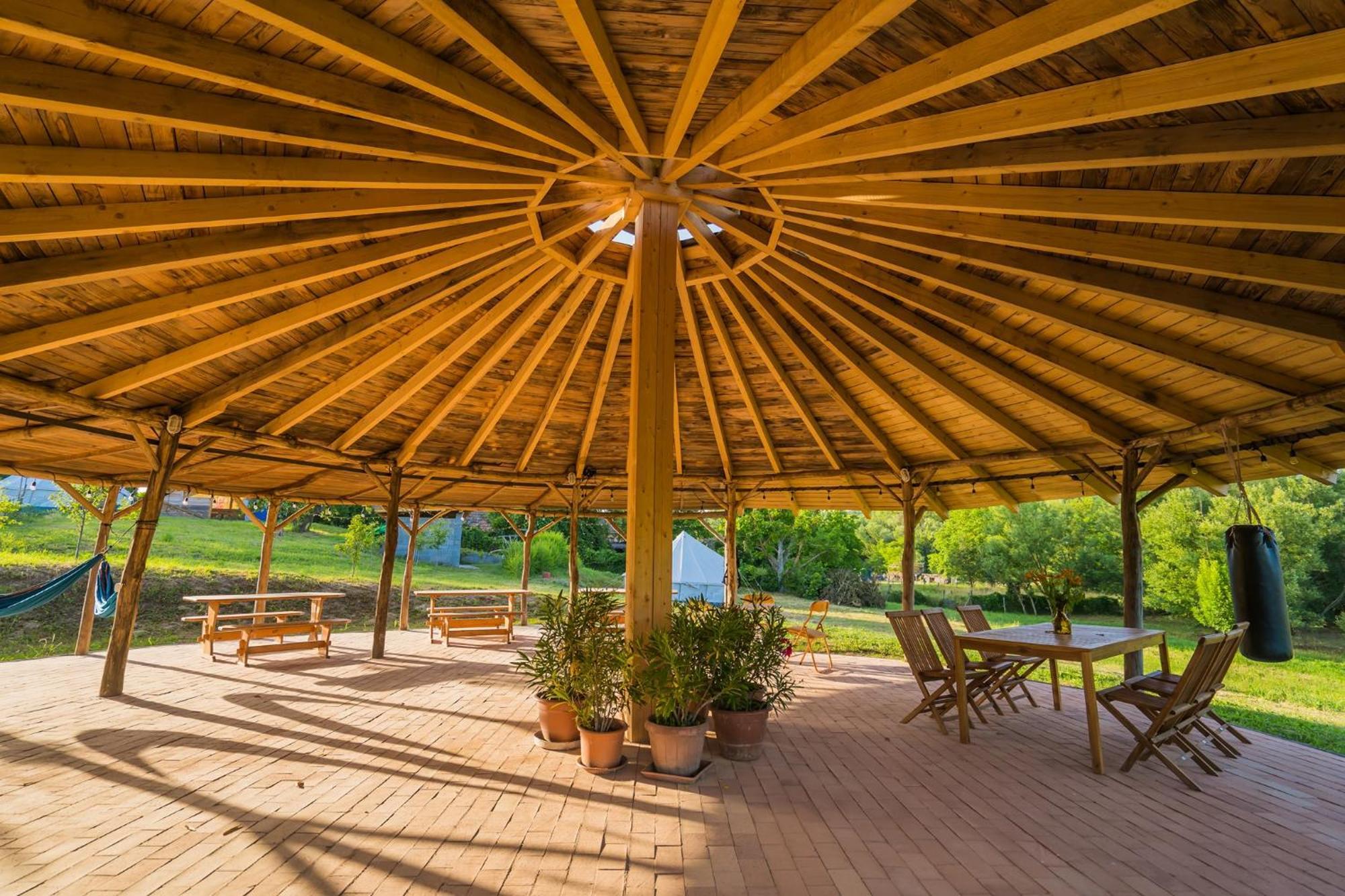 Szellos Ret Camping Balvanyos Luaran gambar
